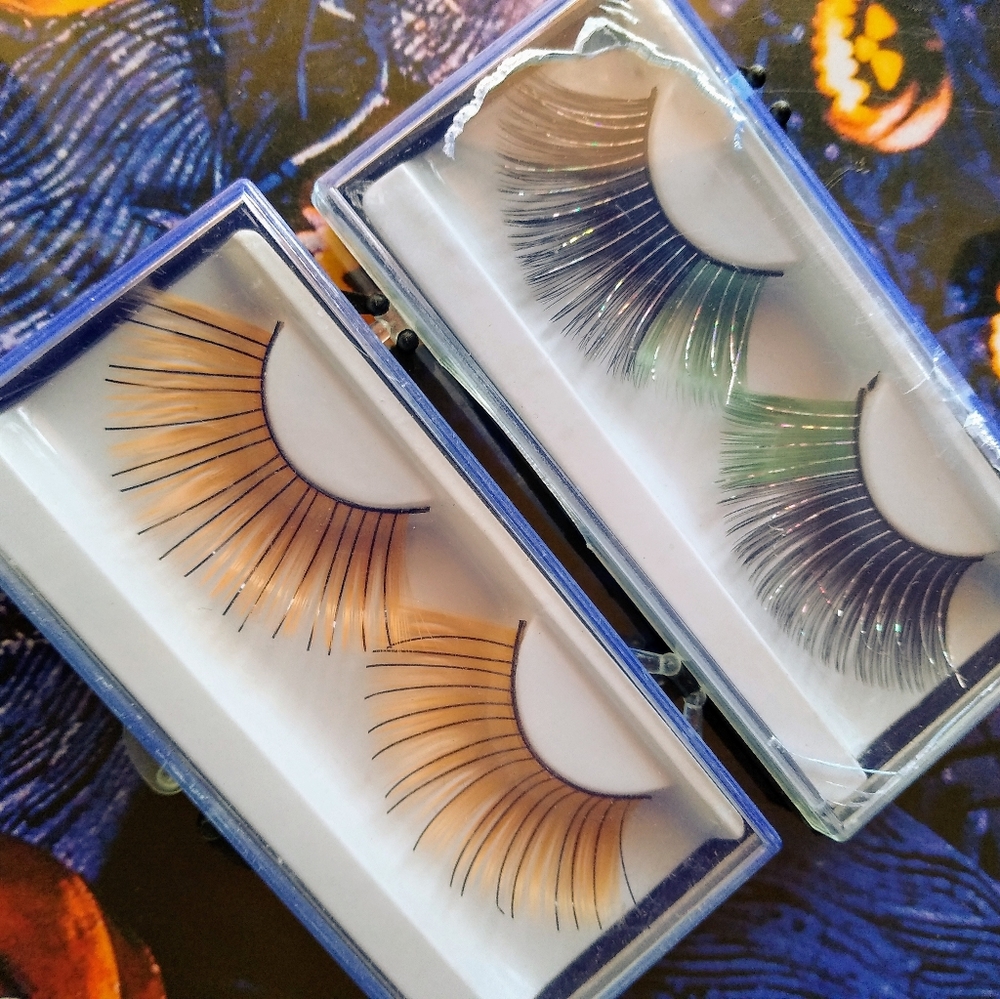 5/$13 NWOT Costume Lashes - Picture 2 of 6